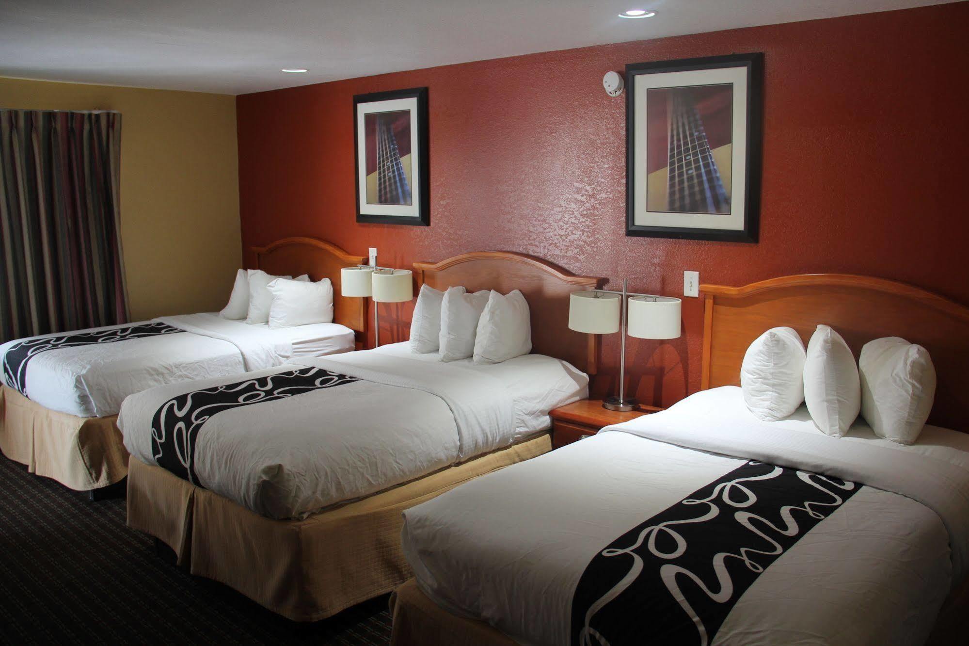 ממפיס Vista Inn & Suites Beale Street מראה חיצוני תמונה