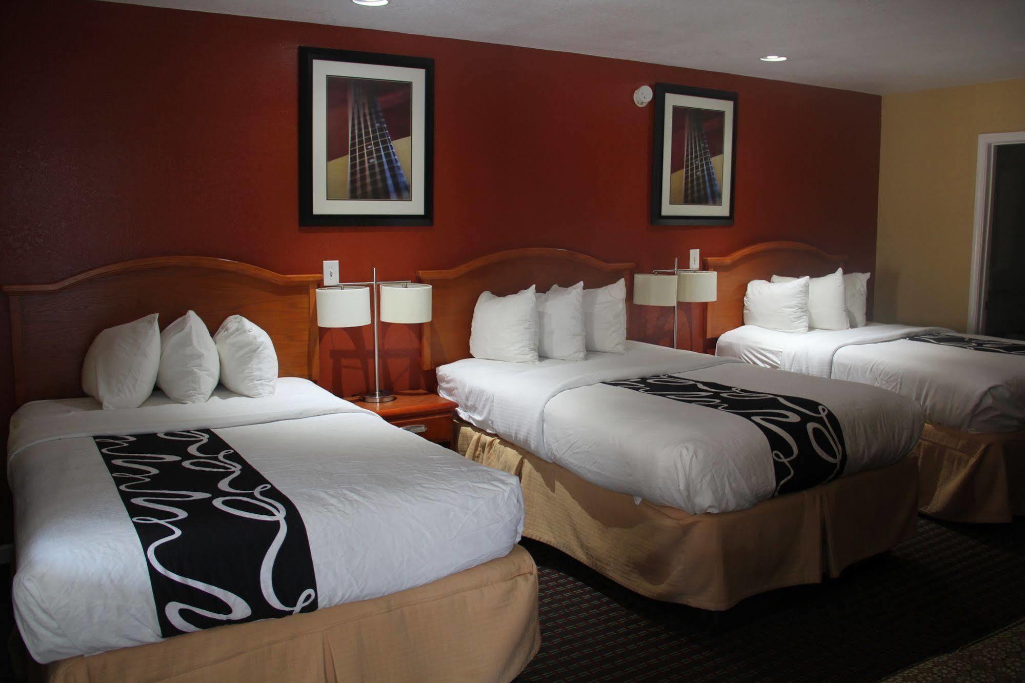 ממפיס Vista Inn & Suites Beale Street מראה חיצוני תמונה