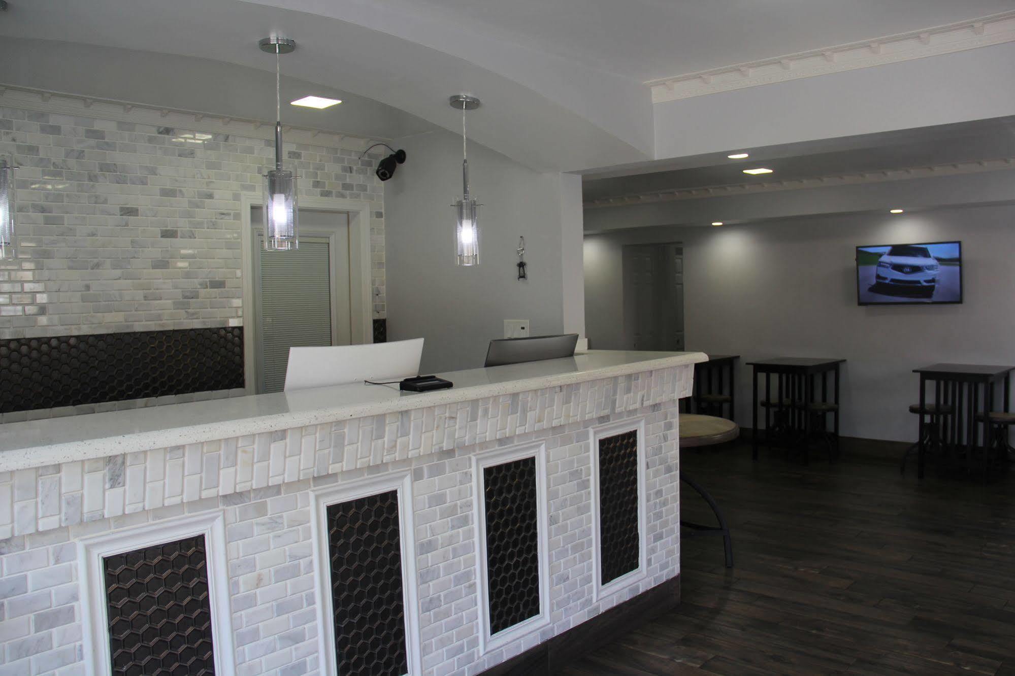 ממפיס Vista Inn & Suites Beale Street מראה חיצוני תמונה