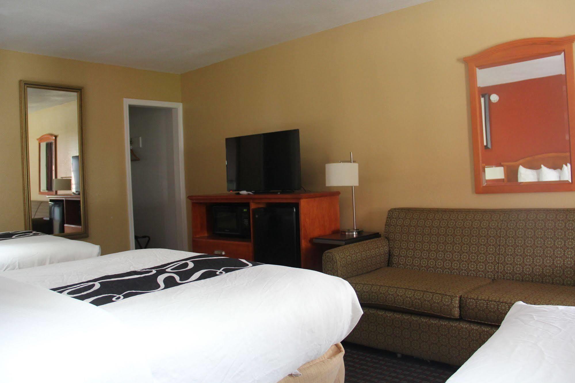 ממפיס Vista Inn & Suites Beale Street מראה חיצוני תמונה